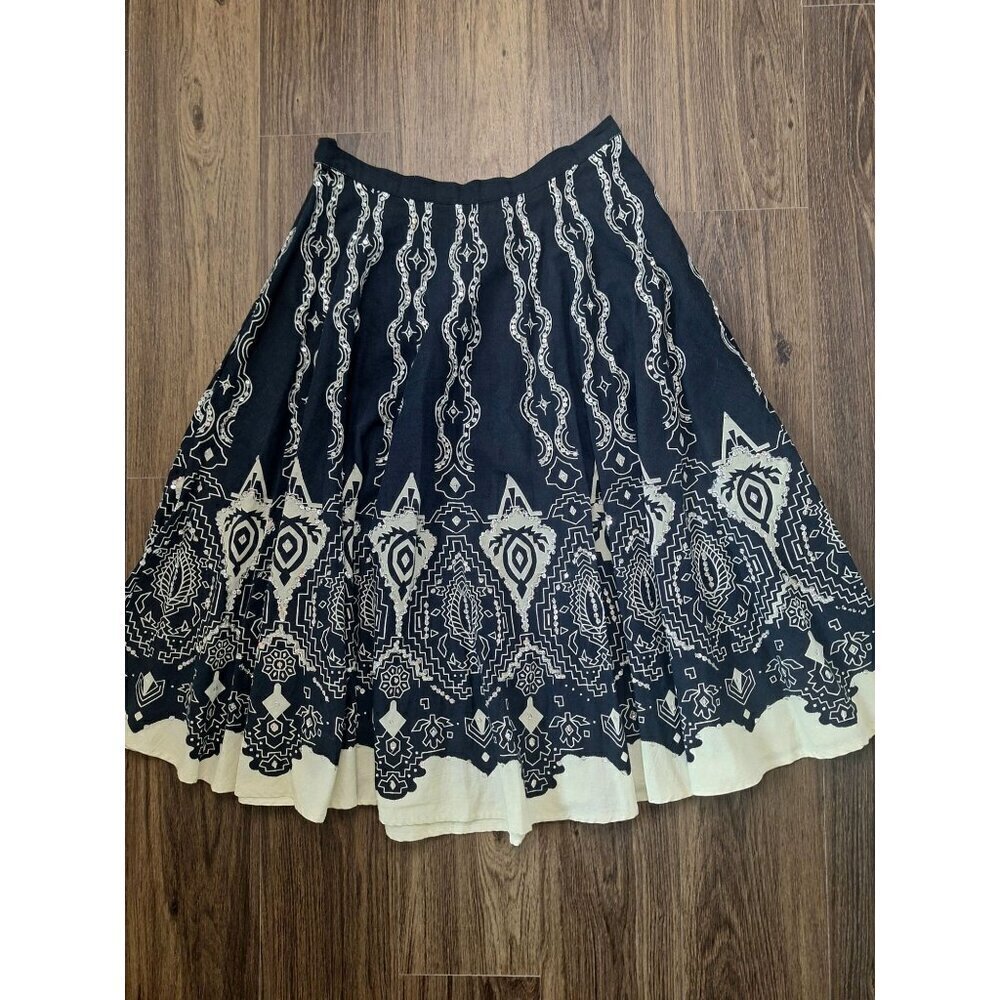 XOXO Skirt - 100% Cotton - Picture 6 of 7
